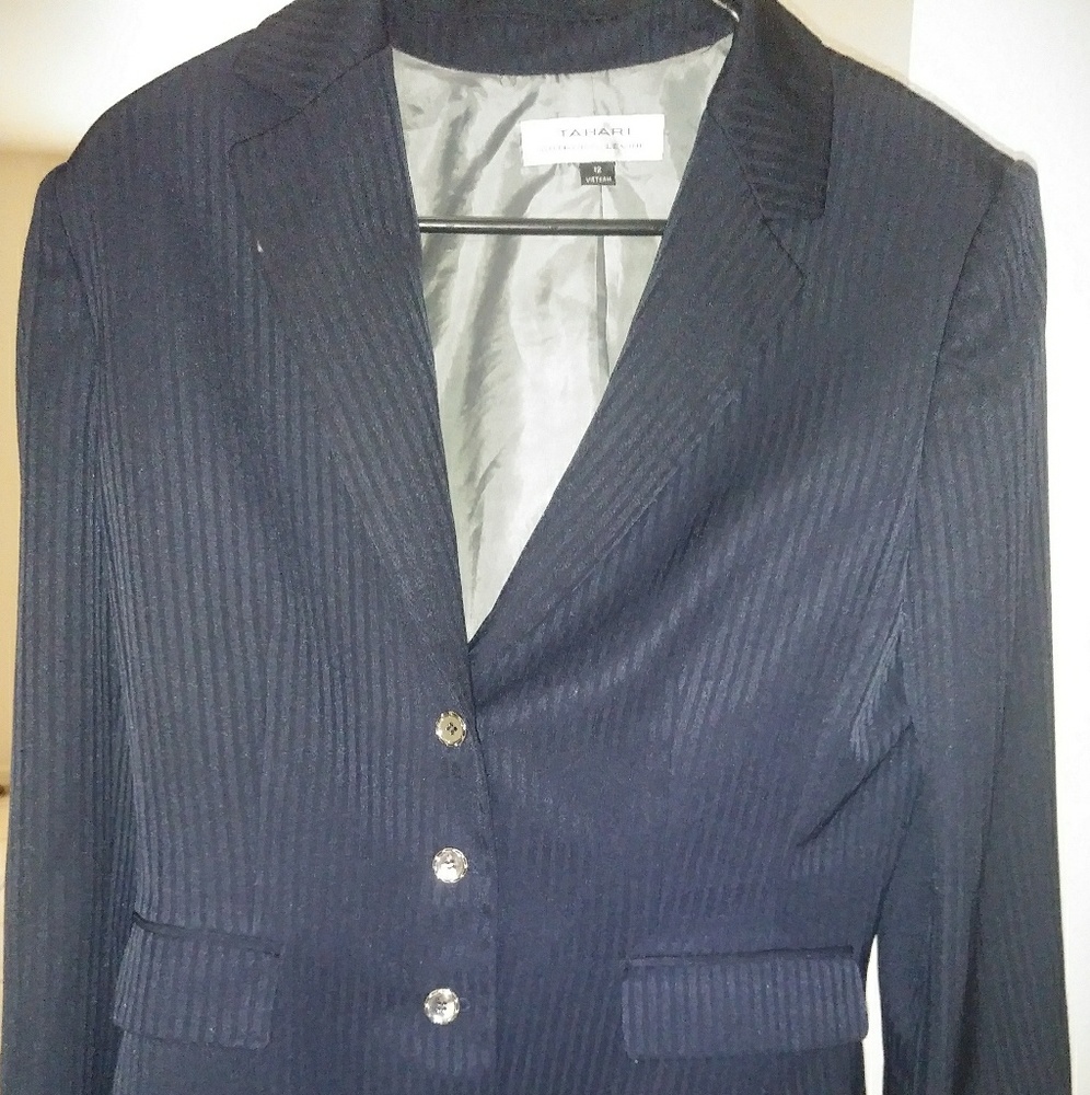 Tahari navy pinstripe blazer size 12